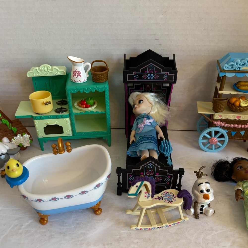 Disney Animators Collection Once Upon a Story Play Set Mixed Lot - Picture 2 of 4
